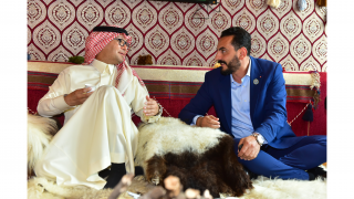رئيس اللوبي الاقتصادي الدولي يزور سفير السعودية في دارته في اليرزة.