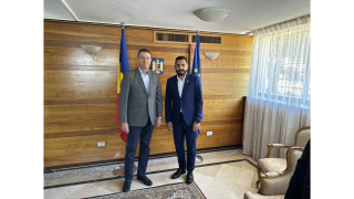 رئيس اللوبي الإقتصادي الدولي يلتقي سفير رومانيا